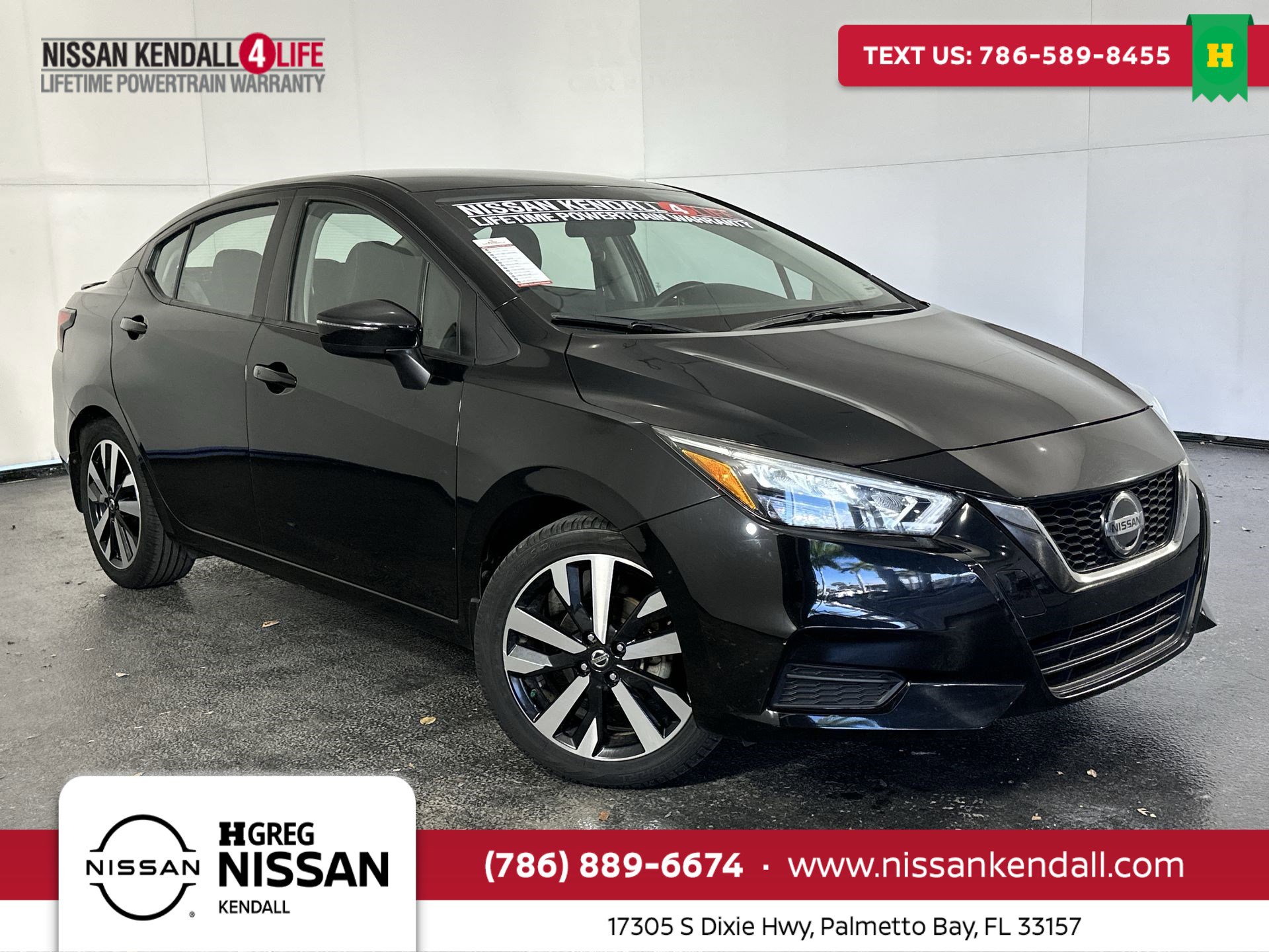 2022 Nissan Versa Sedan SR