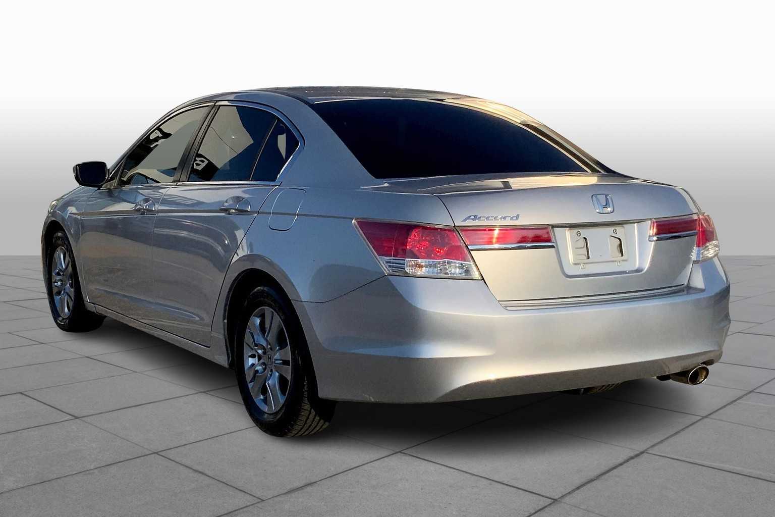 2011 Honda Accord LX-P photo 10