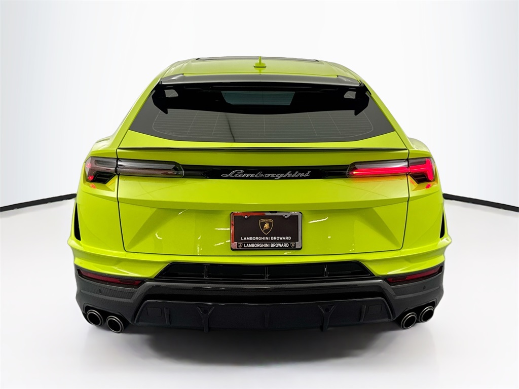 2024 Lamborghini Urus Performante photo 6