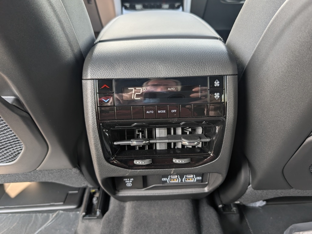 2025 Jeep Grand Cherokee L photo 38