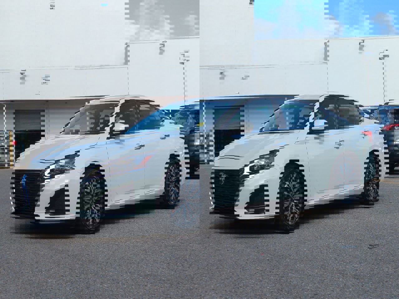 2023 Nissan Altima 2.5 SV photo 2