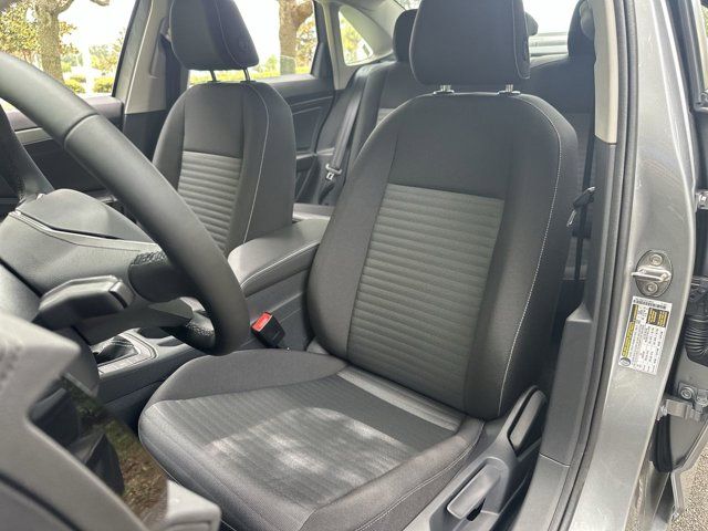 2025 Volkswagen Jetta 1.5T S photo 3