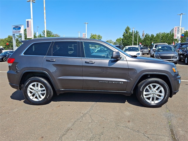 2017 Jeep Grand Cherokee Laredo photo 7