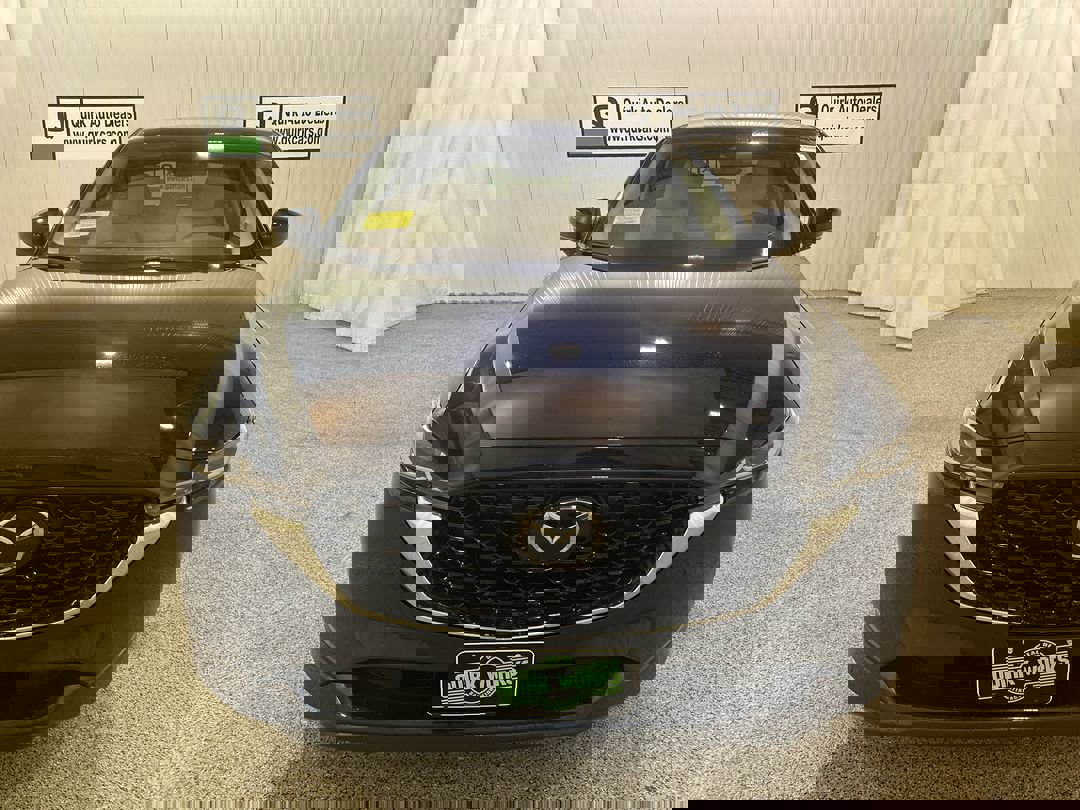 2025 Mazda CX-5 2.5 S Preferred photo 2