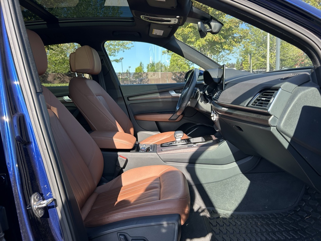 2022 Audi Q5 45 S line Premium photo 28