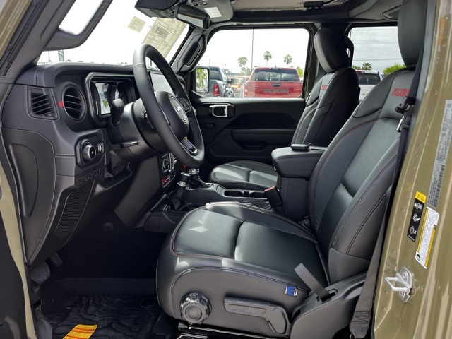 2025 Jeep Wrangler Rubicon photo 15