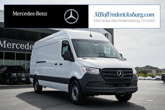 2026 Mercedes-Benz Sprinter Cargo Van Base's photo
