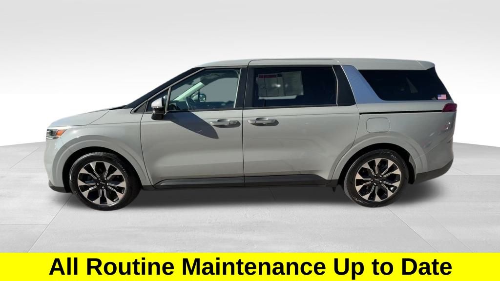 2024 Kia Carnival EX photo 2