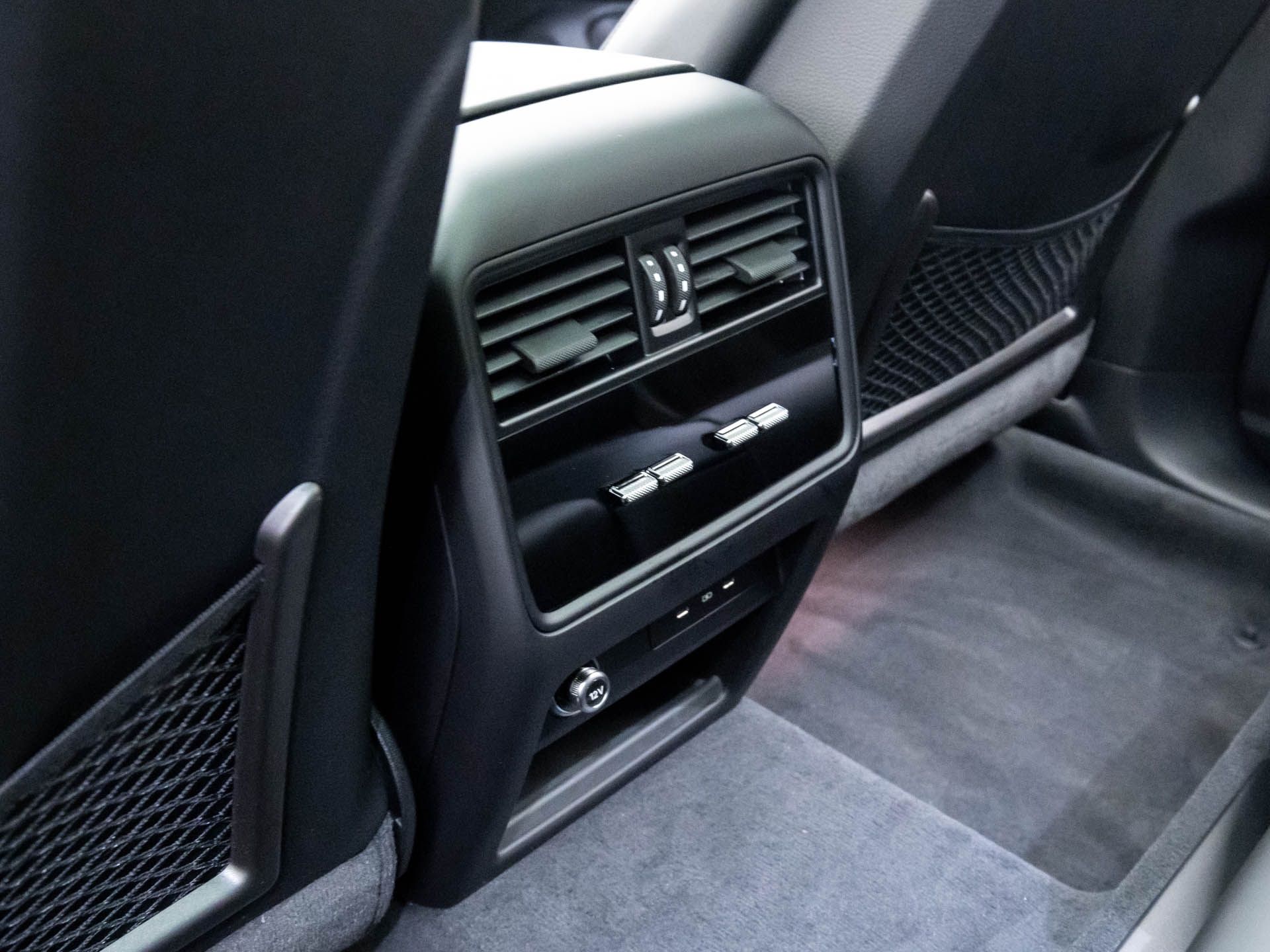 2025 Porsche Cayenne E-Hybrid Coupe photo 15