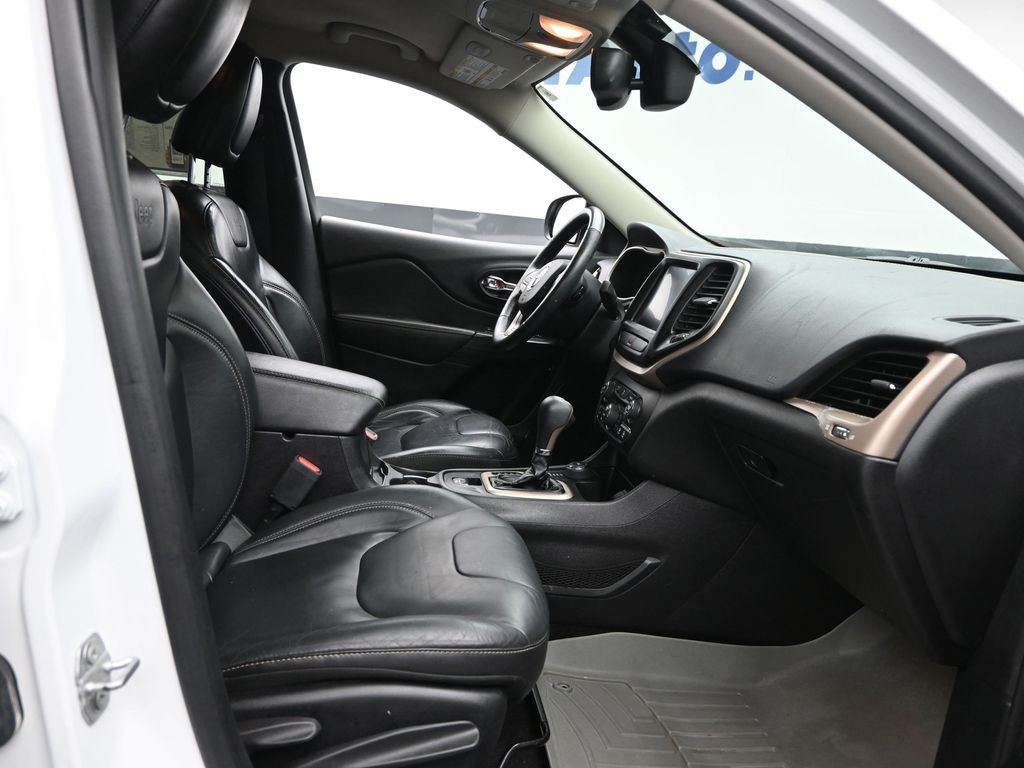 2017 Jeep Cherokee Limited photo 5