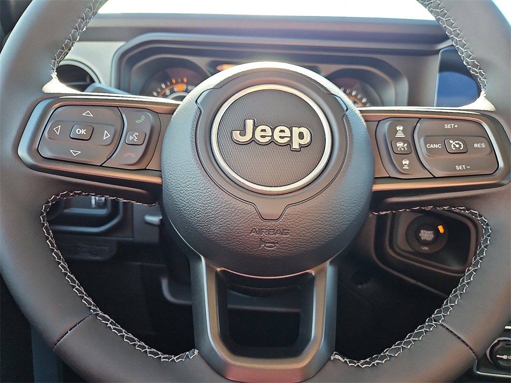 2025 Jeep Wrangler Willys photo 19