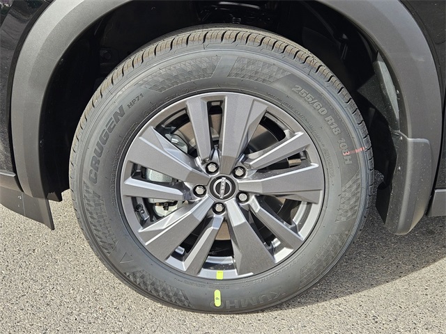2025 Nissan Pathfinder S photo 4