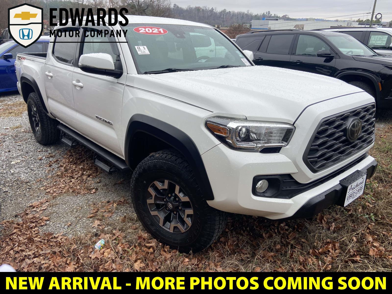 2021 Toyota Tacoma TRD Off Road's photo