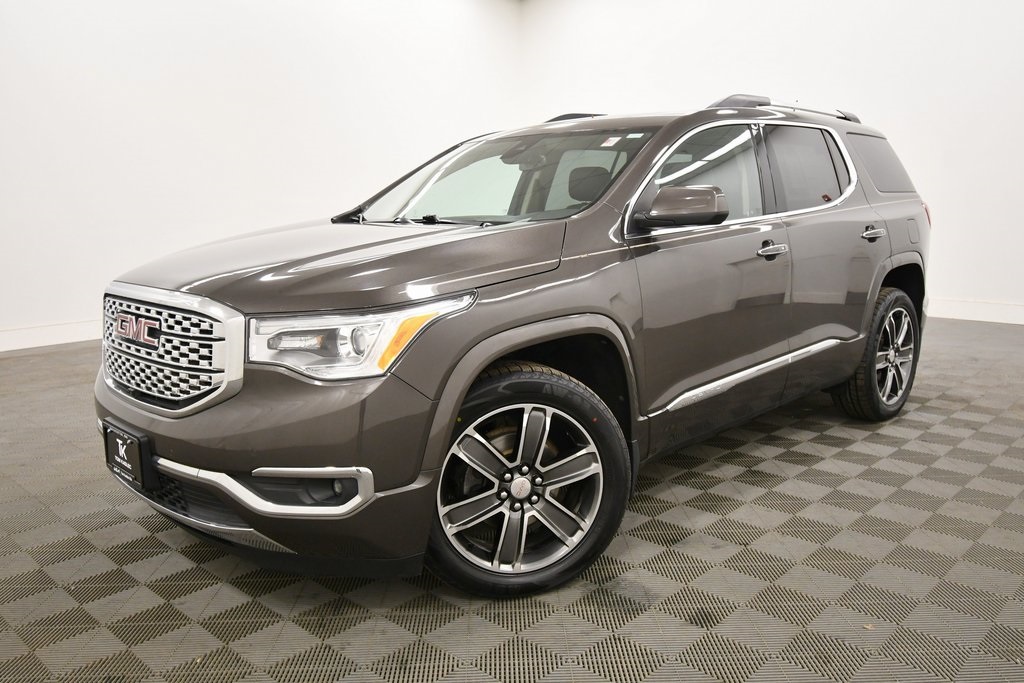 Used 2019 GMC Acadia Denali with VIN 1GKKNXLS8KZ129283 for sale in Rochester, Minnesota
