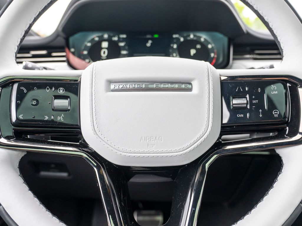 2025 Land Rover Range Rover Sport SE photo 14