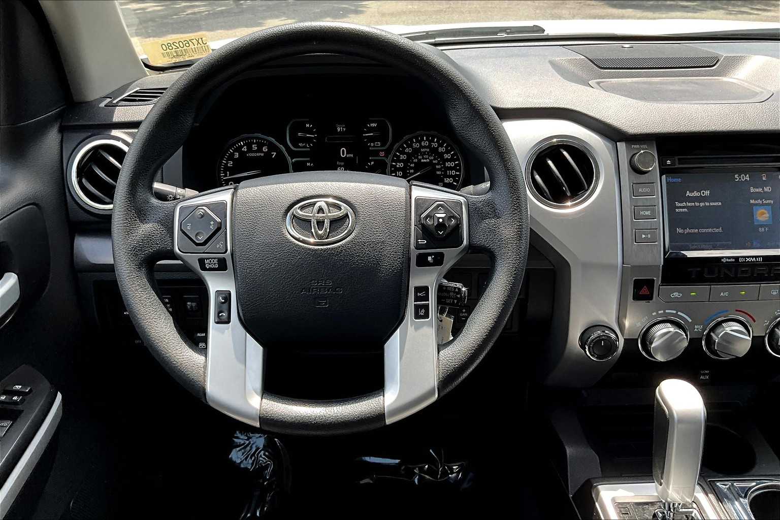 2018 Toyota Tundra SR5 CrewMax photo 5