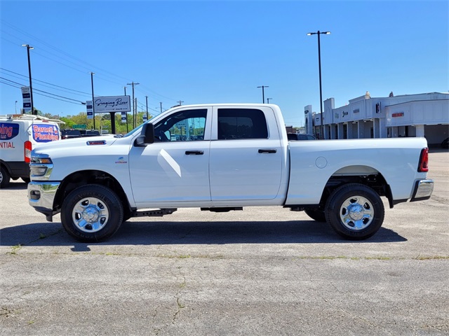2025 Ram 2500 Tradesman photo 4