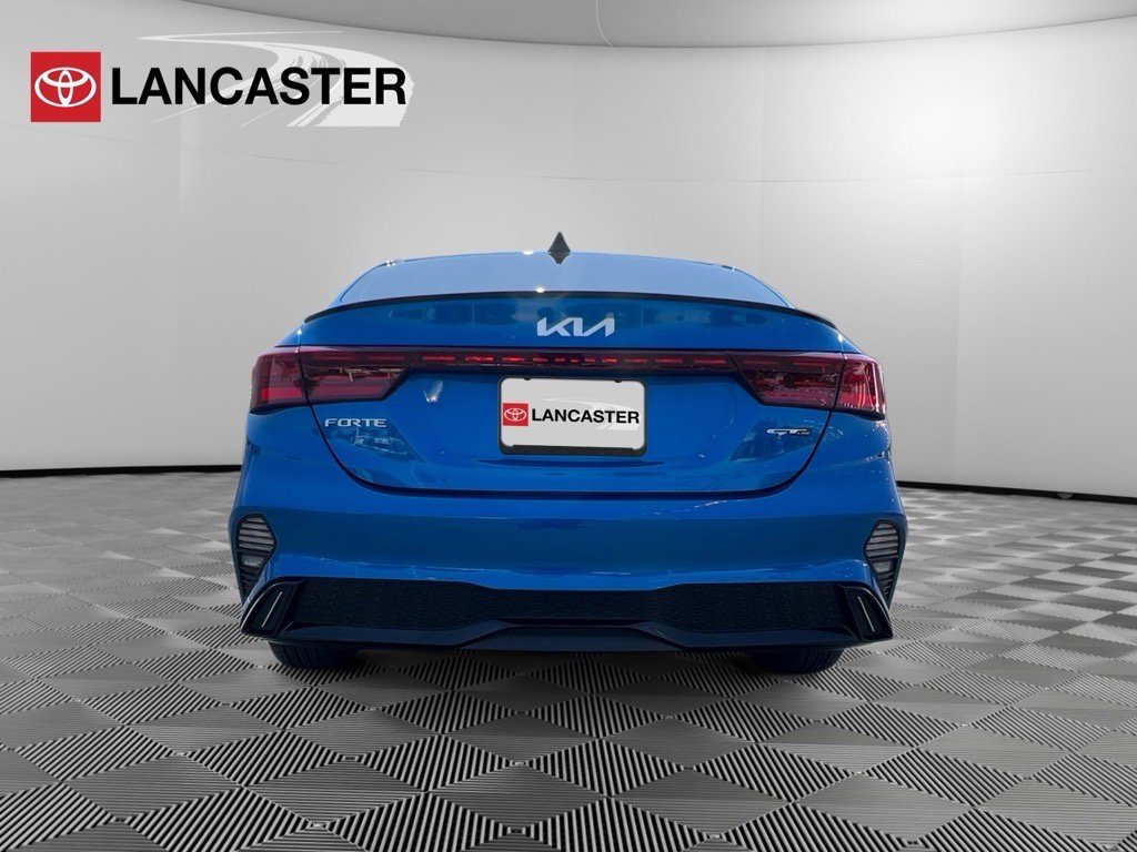 2023 Kia Forte GT-Line photo 4