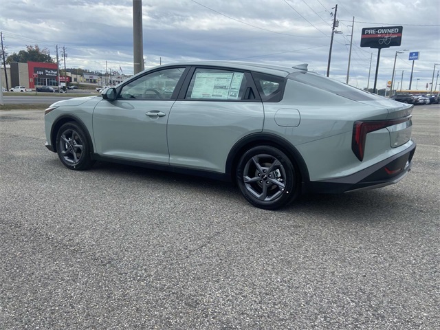 2025 Kia K4 LXS photo 4