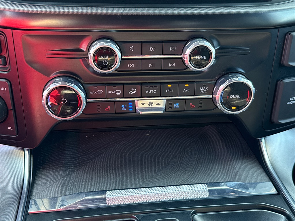 2023 Ford F-150 Platinum photo 30