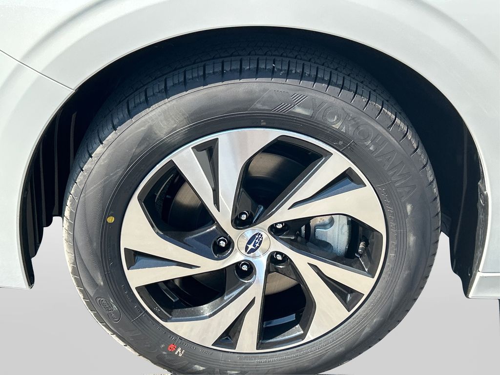 2025 Subaru Legacy Premium photo 13