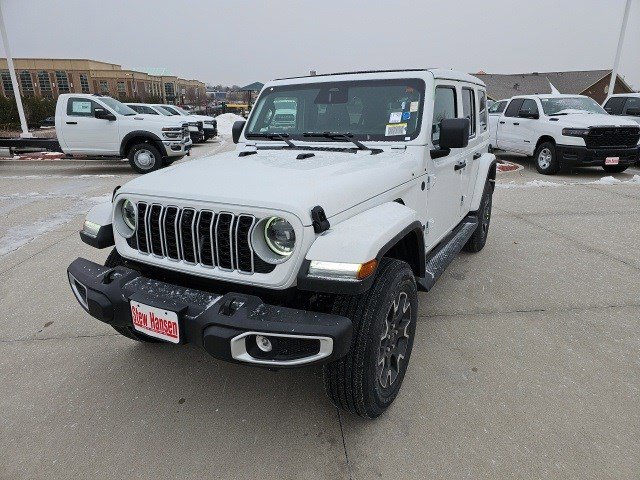 2026 Jeep Wrangler 4-Door Sahara's photo