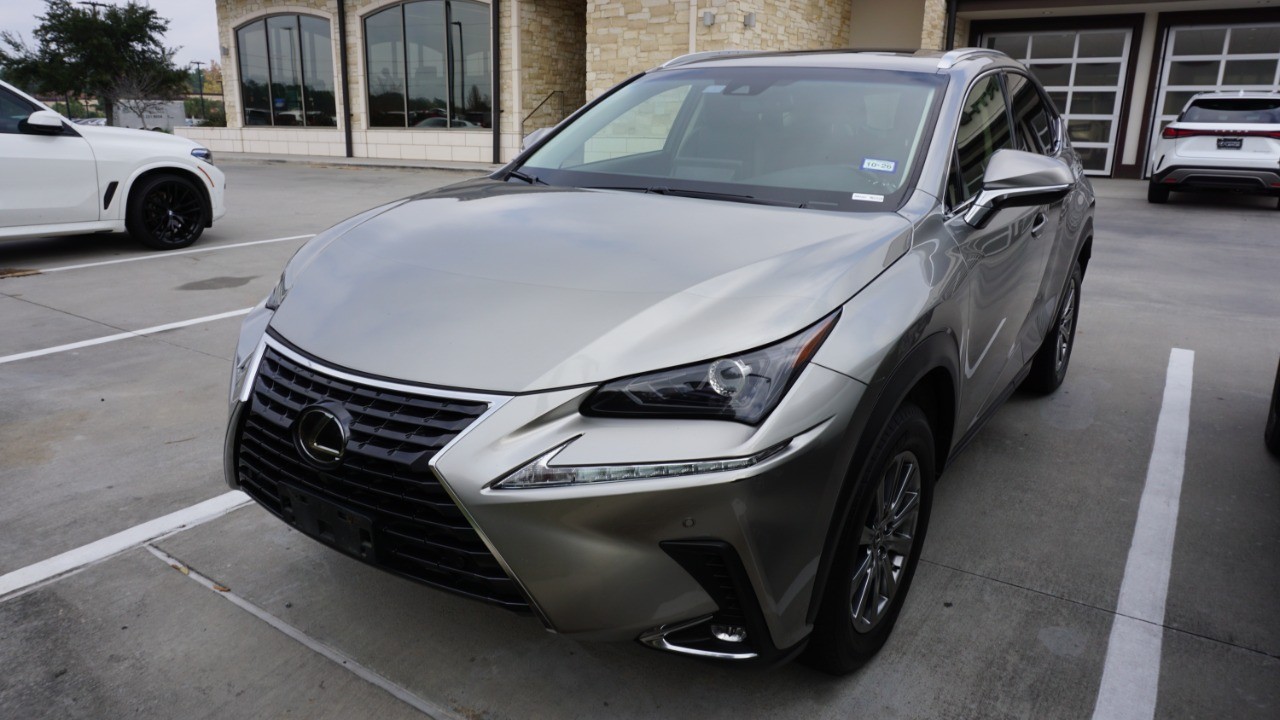 2018 Lexus NX 300's photo