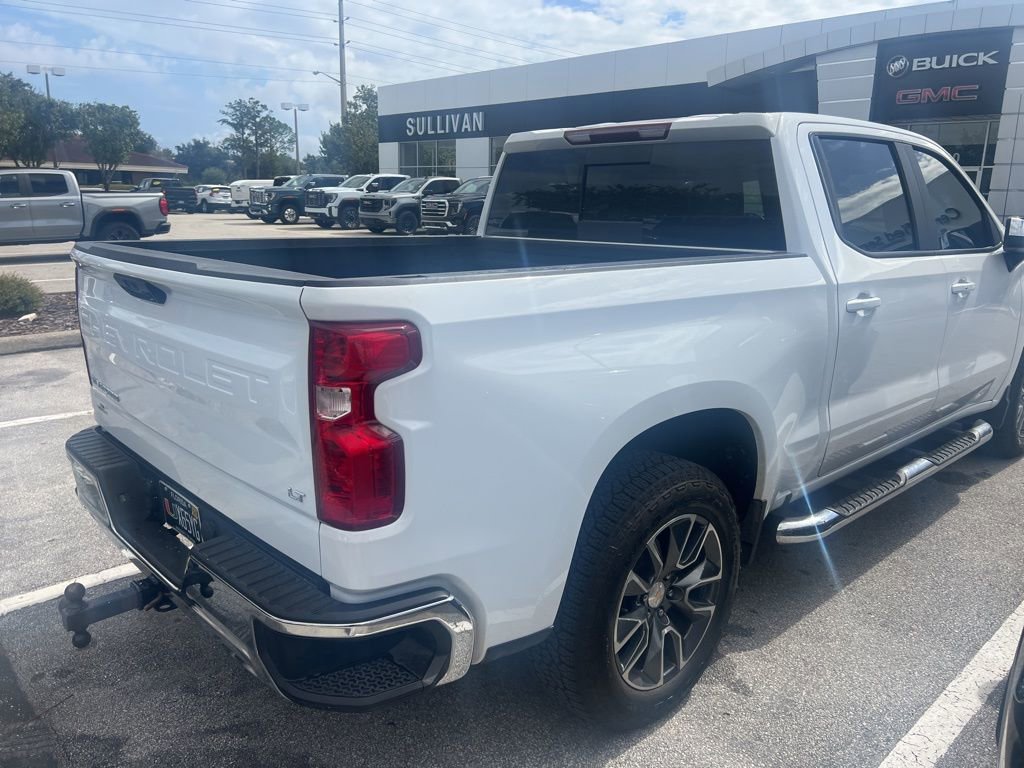 2024 Chevrolet Silverado 1500 LT photo 3