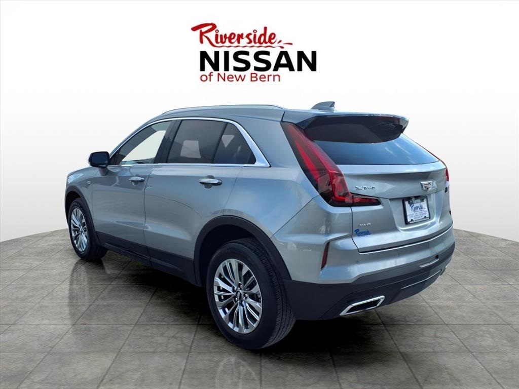 2024 Cadillac XT4 Premium Luxury photo 4