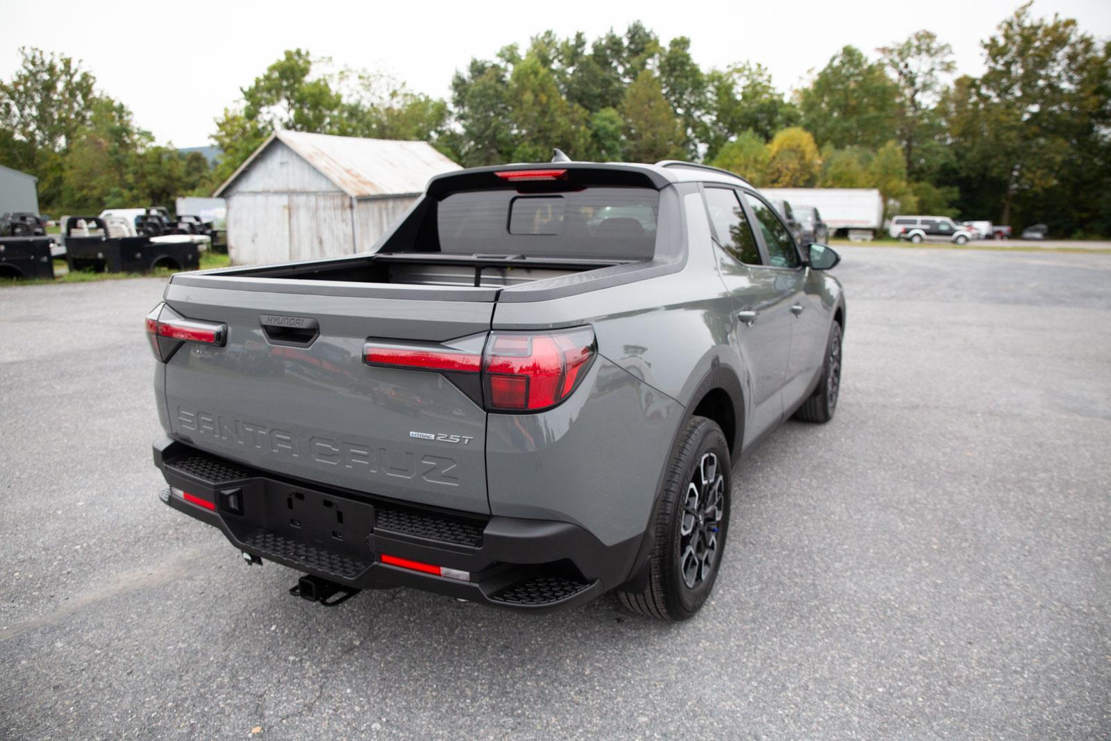 2023 Hyundai Santa Cruz SEL Premium photo 3