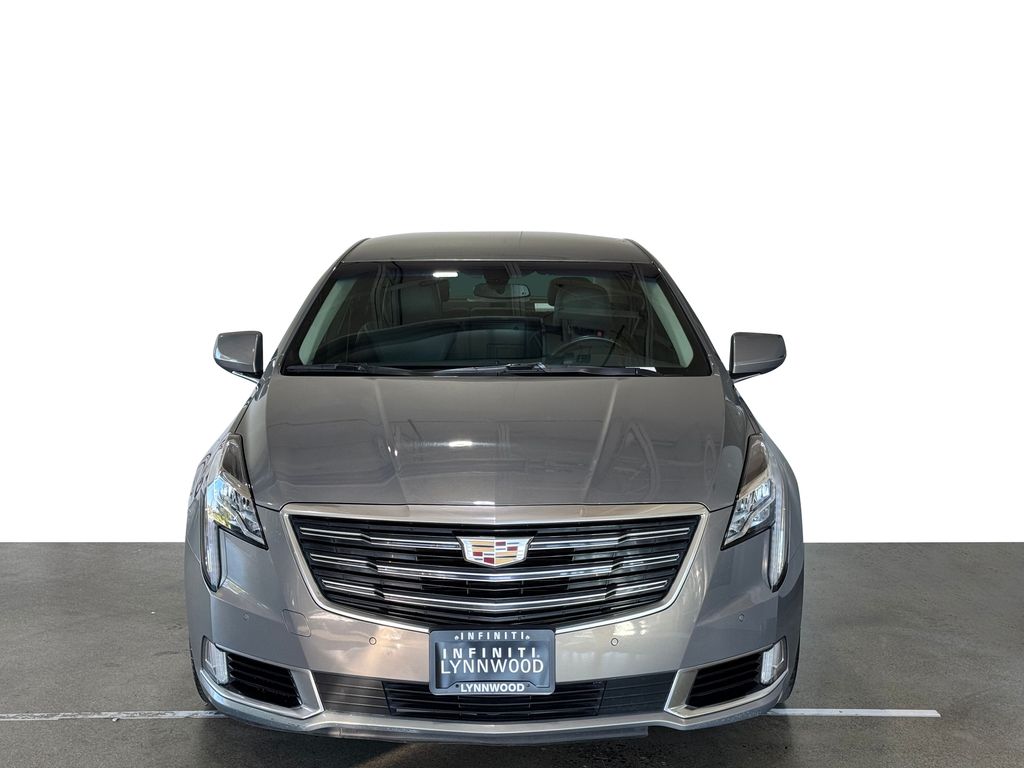 2019 Cadillac XTS Luxury photo 2