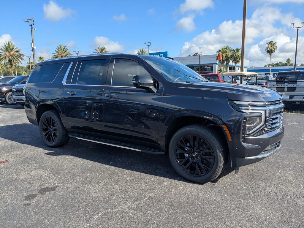 2025 Chevrolet Suburban Premier photo 2