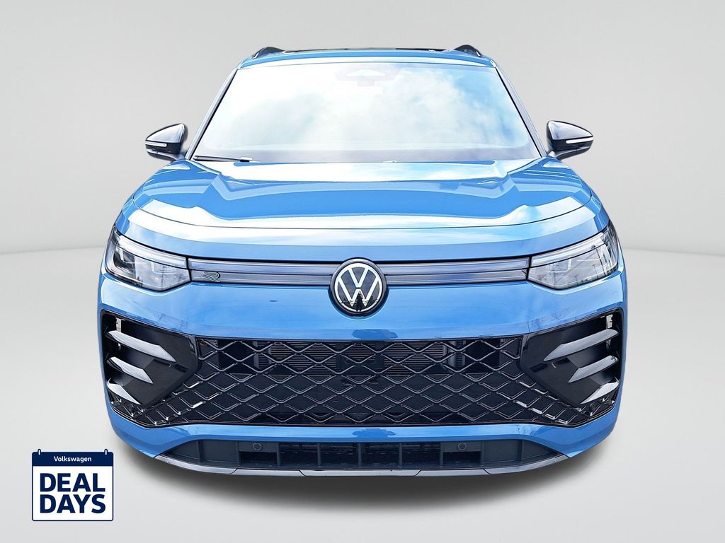 2025 Volkswagen Tiguan SE R-Line Black photo 2