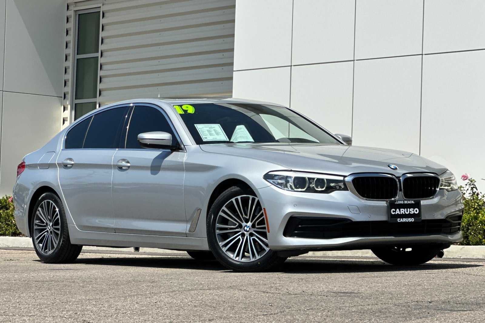 2019 Bmw 530i Sedan photo 2