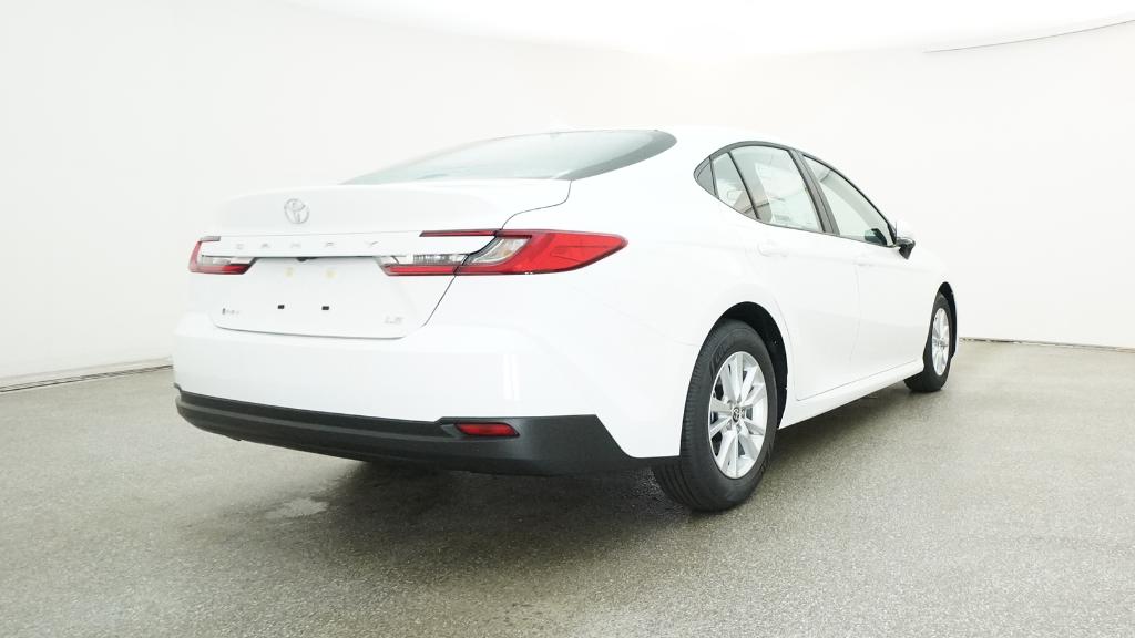 2025 Toyota Camry LE photo 19