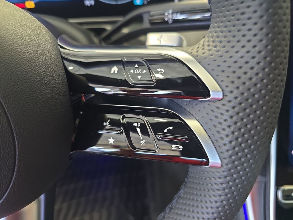 2025 Mercedes Benz C 300 photo 18