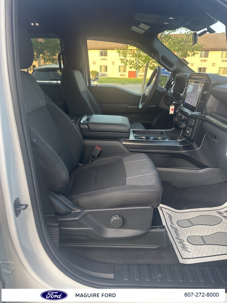 2025 Ford F-150 STX photo 12