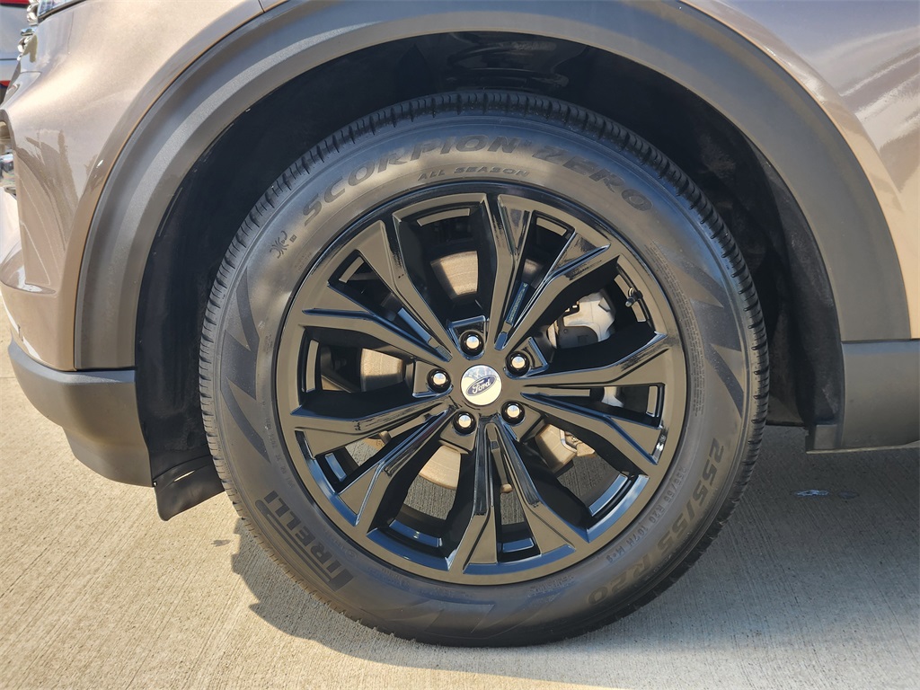 2021 Ford Explorer Limited photo 7