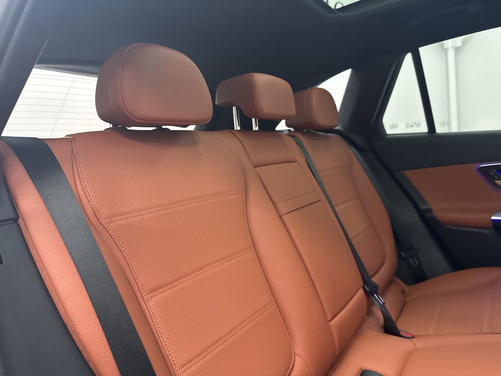 2026 Mercedes Benz GLC 300 photo 23