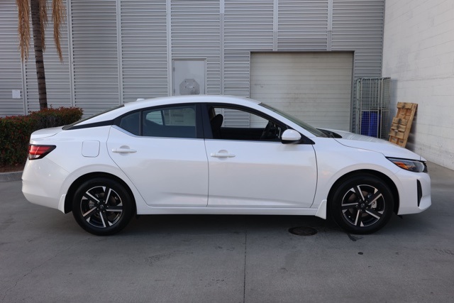 New 2025 Nissan Sentra SV Car in Riverside #N30090 | Raceway Nissan