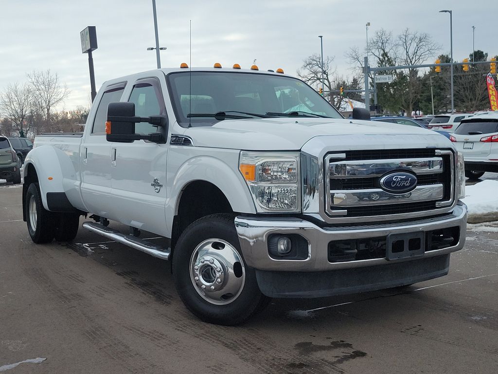 2016 Ford F-350 Super Duty Lariat's photo