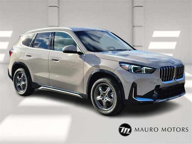 2026 BMW X1 28i's photo