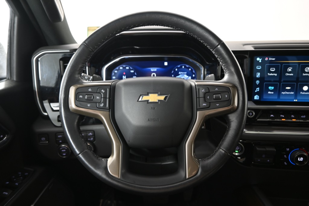 2023 Chevrolet Silverado 1500 High Country photo 34