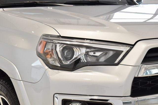 2024 Toyota 4Runner Limited photo 2