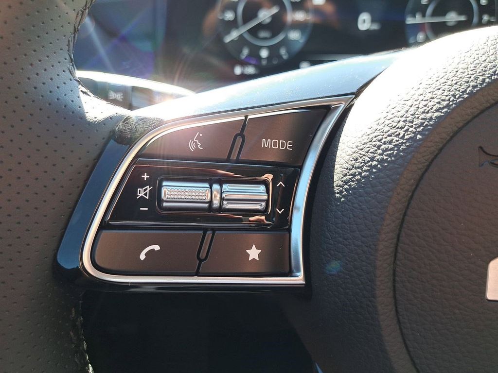 2026 Kia Seltos SX photo 25