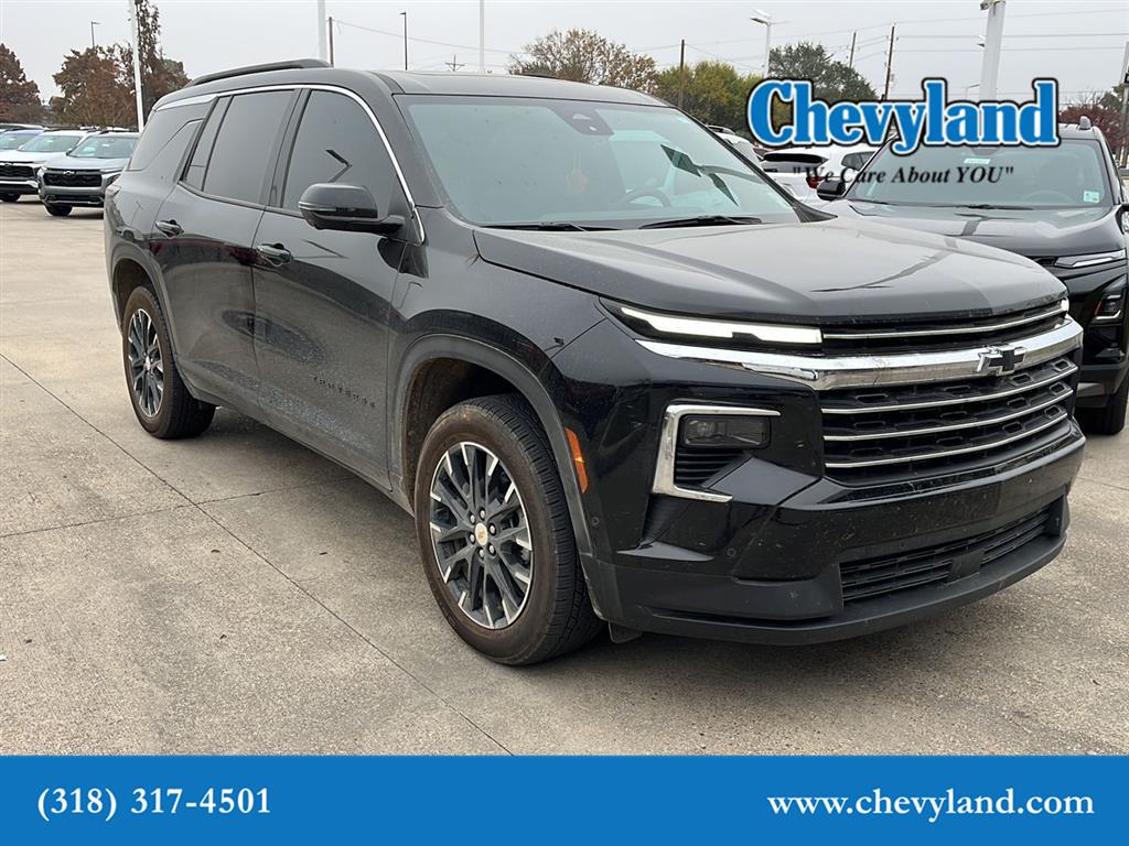 2025 Chevrolet Traverse LT's photo