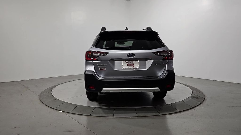 2025 Subaru Outback Limited photo 4