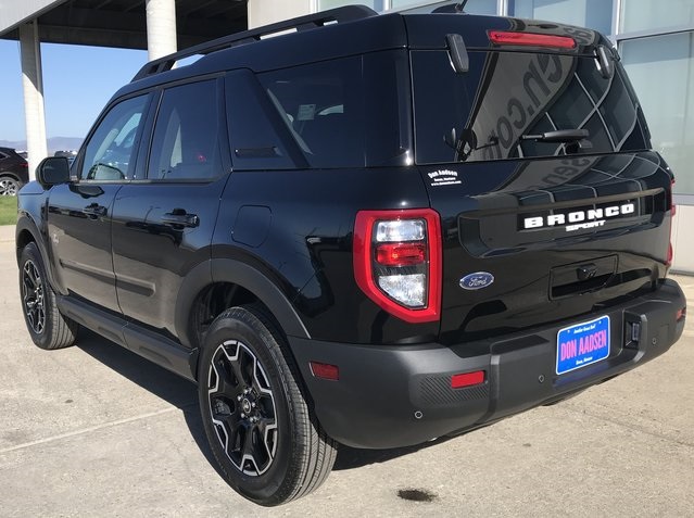 2025 Ford Bronco Sport Outer Banks photo 18