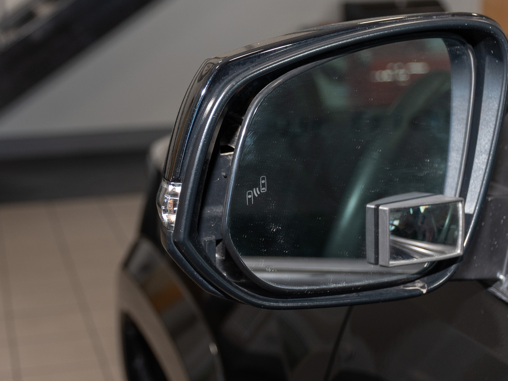 2019 Toyota Tacoma TRD Sport photo 6