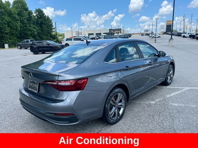 2022 Volkswagen Jetta 1.5T SE photo 8